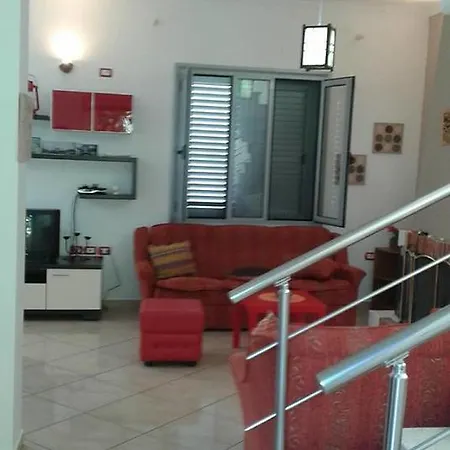 Villa Lagji Radhimë